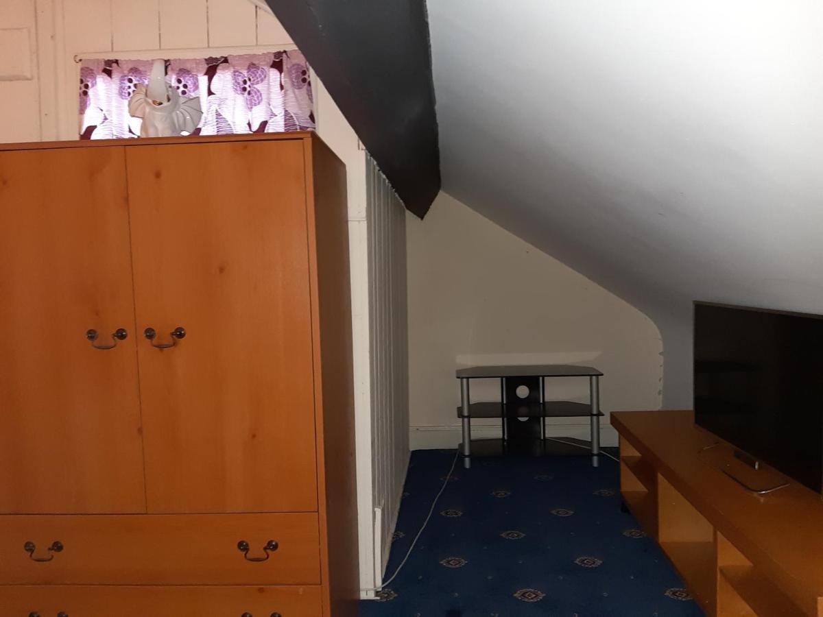 Phoenix Nights Guest House Barrow-in-Furness Ngoại thất bức ảnh