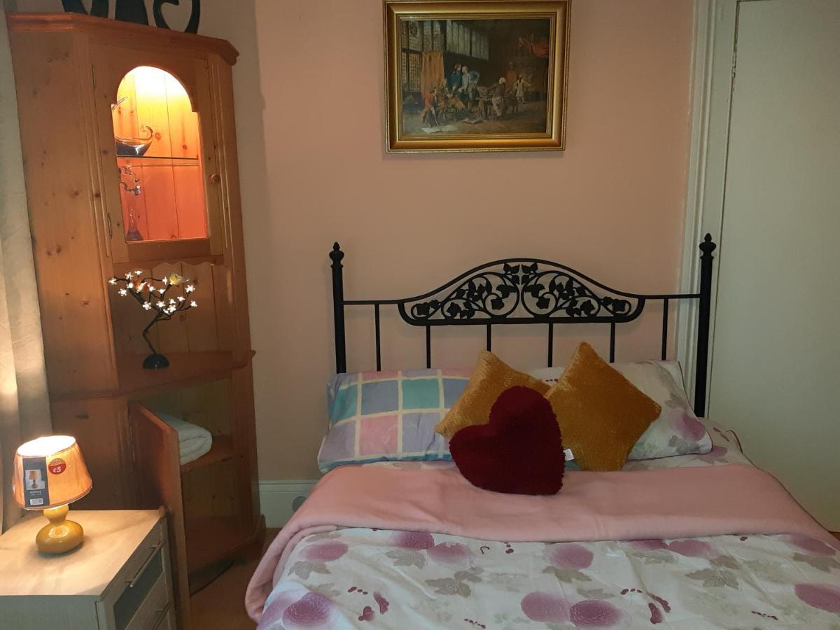Phoenix Nights Guest House Barrow-in-Furness Ngoại thất bức ảnh
