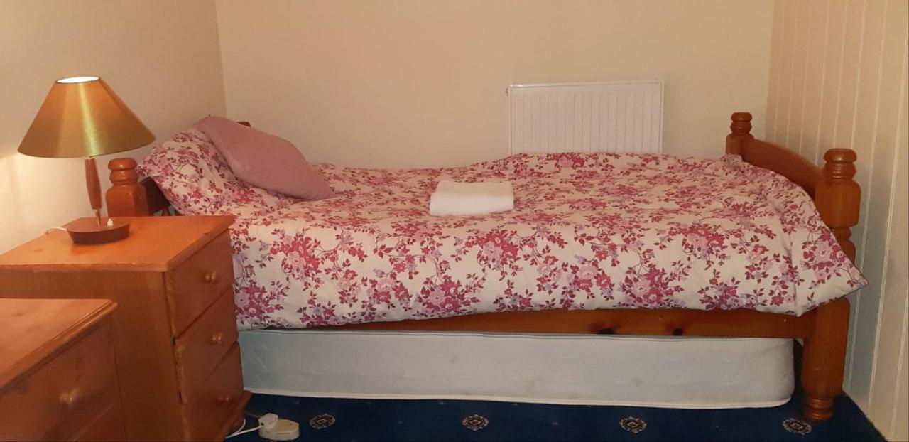 Phoenix Nights Guest House Barrow-in-Furness Ngoại thất bức ảnh