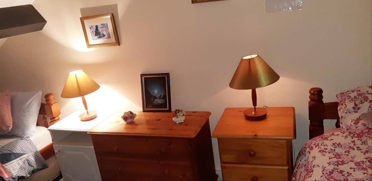 Phoenix Nights Guest House Barrow-in-Furness Ngoại thất bức ảnh