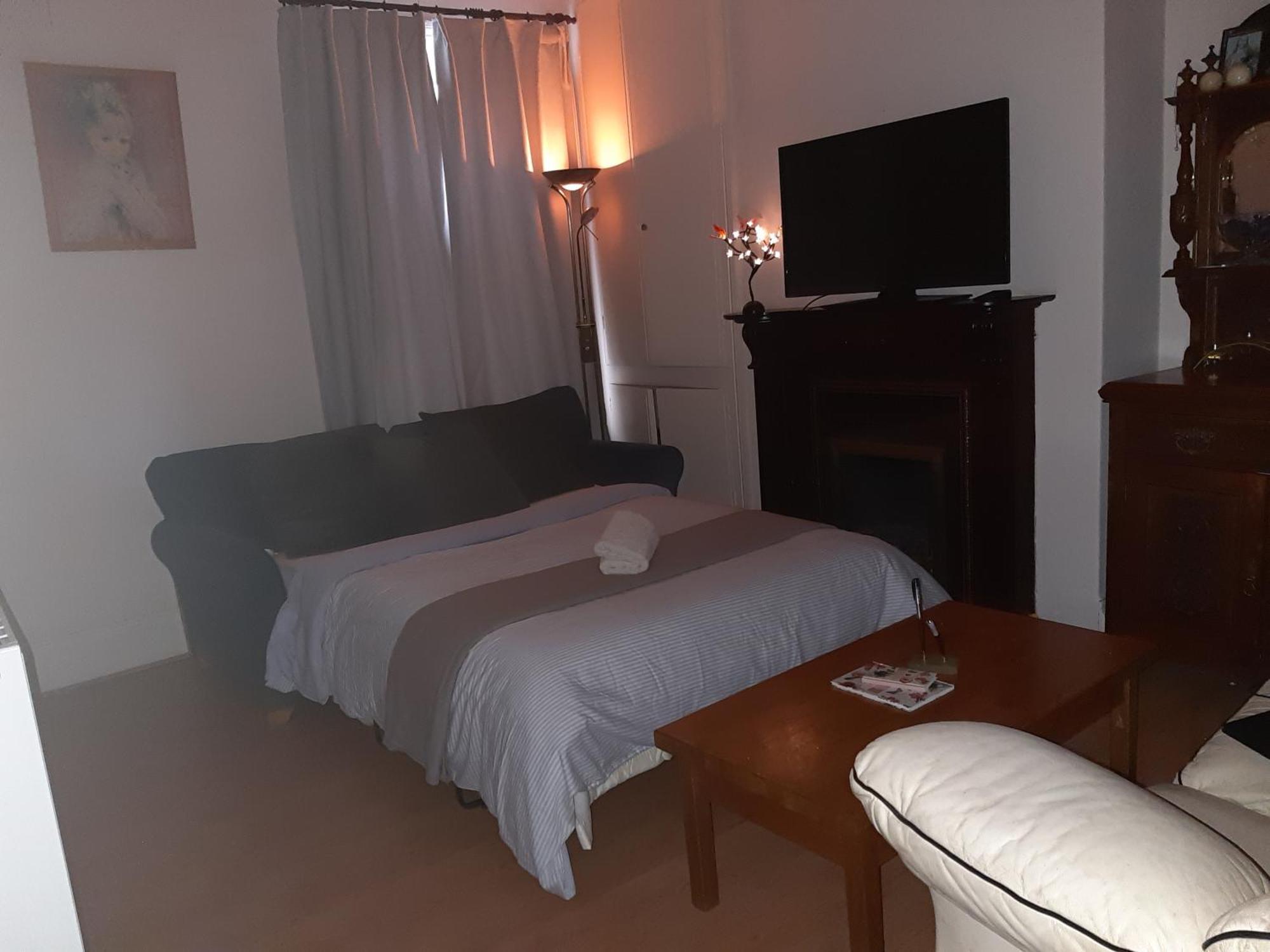 Phoenix Nights Guest House Barrow-in-Furness Ngoại thất bức ảnh