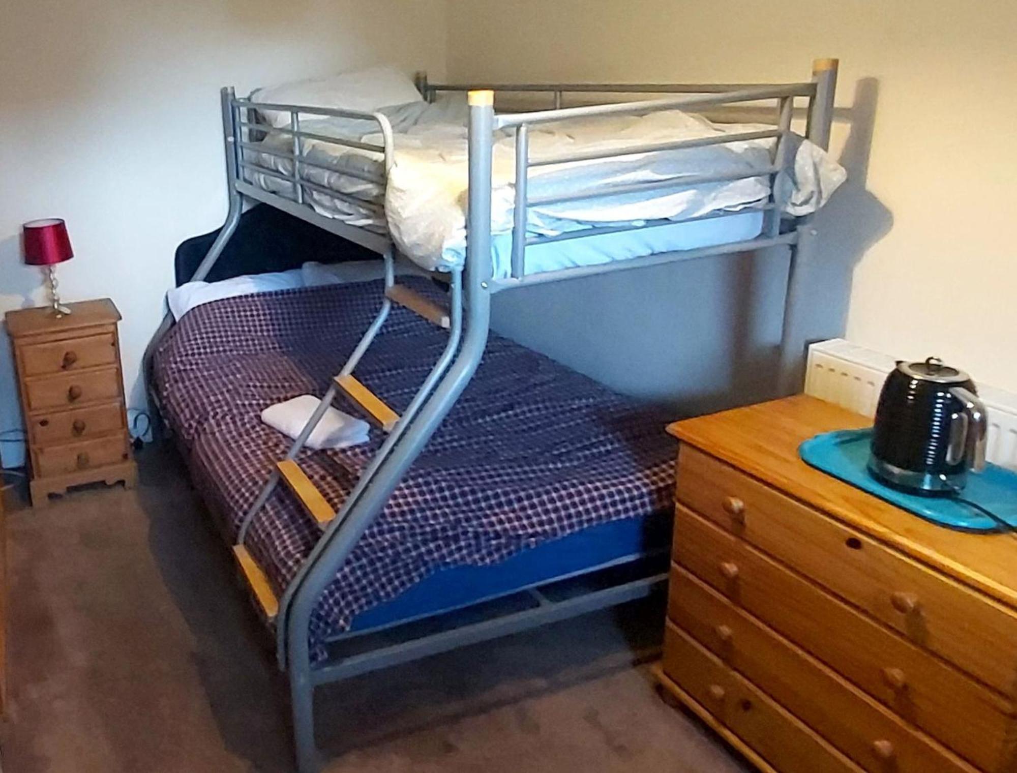 Phoenix Nights Guest House Barrow-in-Furness Ngoại thất bức ảnh